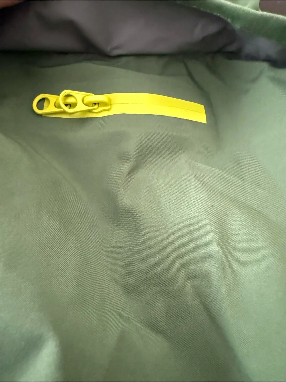 Backcountry x petco The Rain Jacket Rain Shell - Green & Yellow - Size small